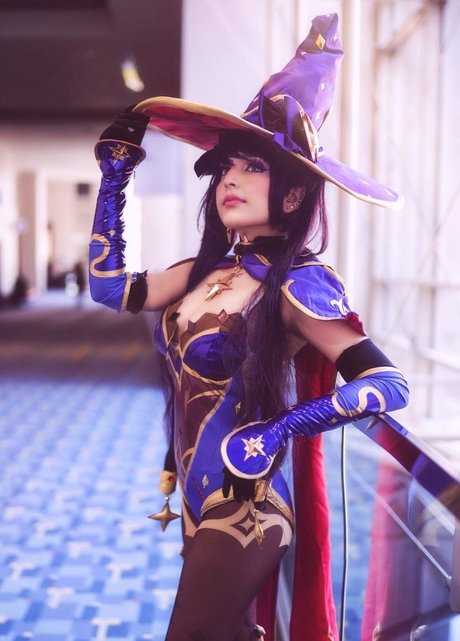 Kutie Kitten porn actress gallery