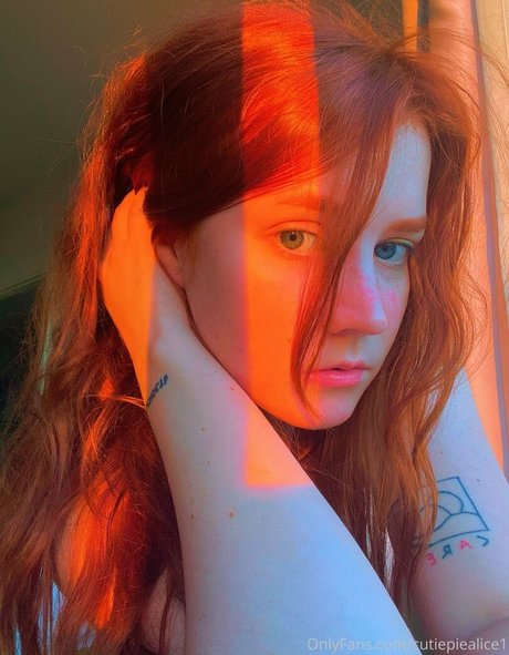 cutiepie Alice art pornstar pics