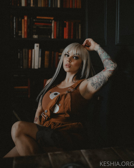 Keshia pornographic actress archive