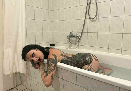 Draken lady star hot pic