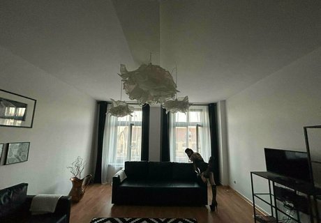 Draken lady pretty model photos