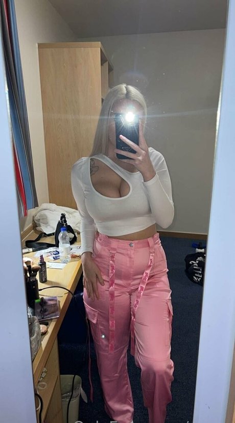 Sxren exclusive pornstar pictures