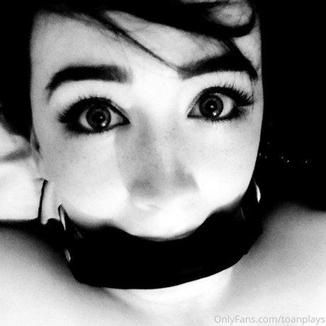 Toanplays star exclusive picture