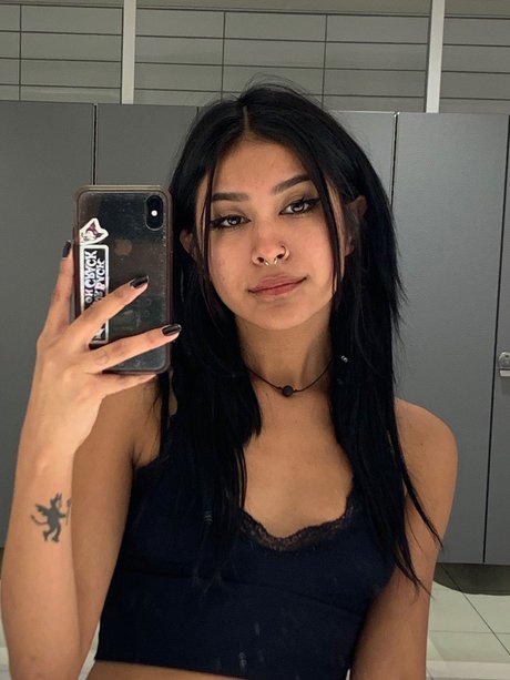 PaintJunkBunny best actress image