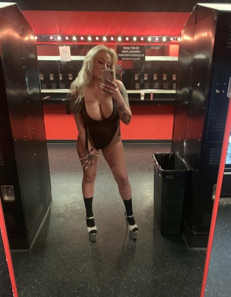 big tits brunette onlyfans sex gallery