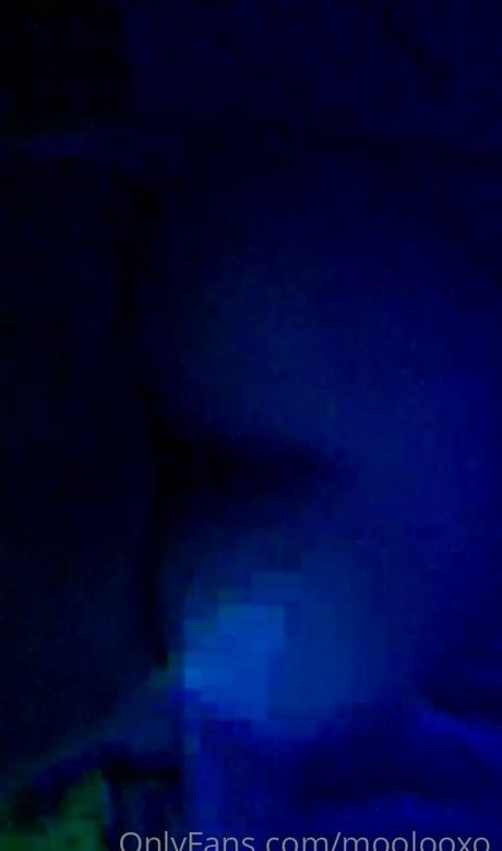 moolooxo model xxx pics
