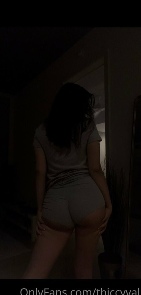 ThiccyVal porn star photo