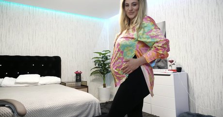 SecretDesire pornstar nice img