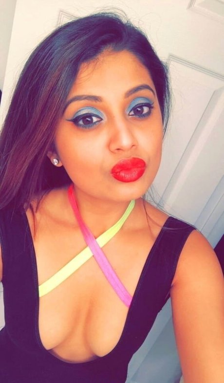 Extraperky adult model pictures