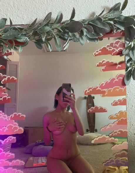 thisbicthdied exclusive actress pictures