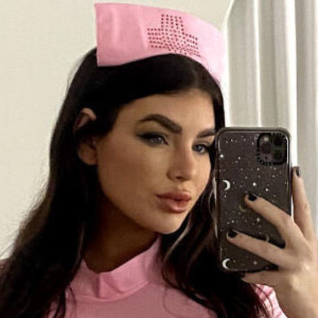 Nicole Thorne model sex photos