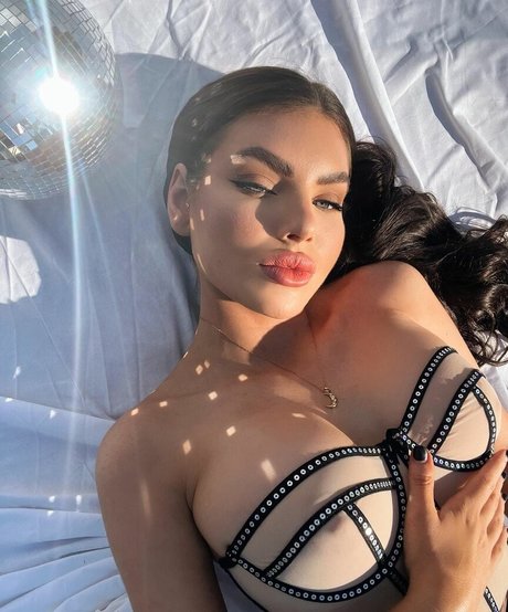 Nicole Thorne beautiful pornstar images