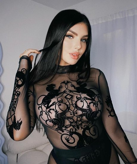 Nicole Thorne star nice img