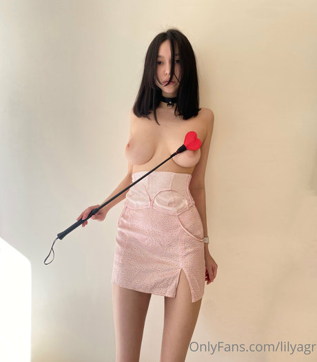 Lilyagr xxx star pics