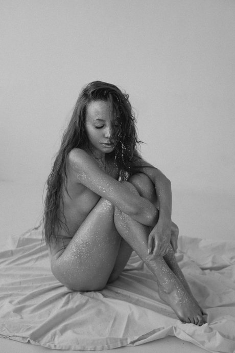 beauty girls onlyfans pornographic pictures