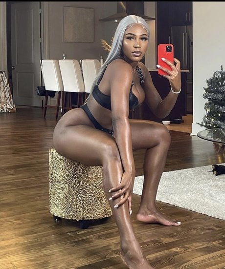 meaty pussy onlyfans free naked pic