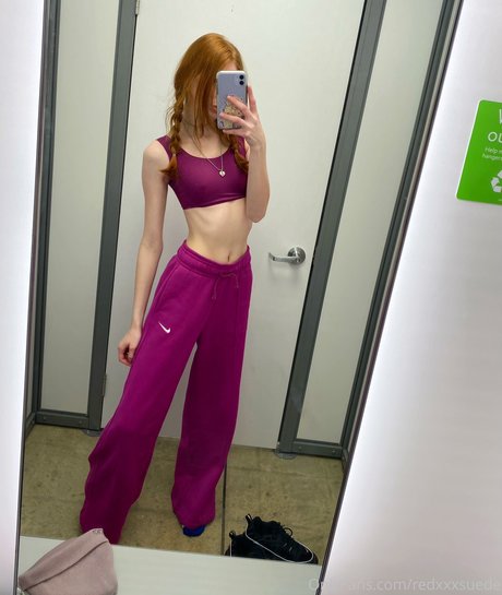 RedXXXSuede model high quality pics