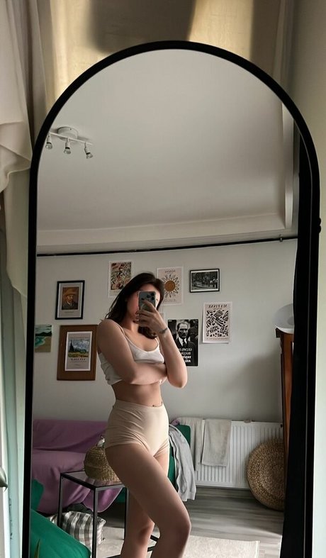 Buse yilmaz pornstar nudes photo