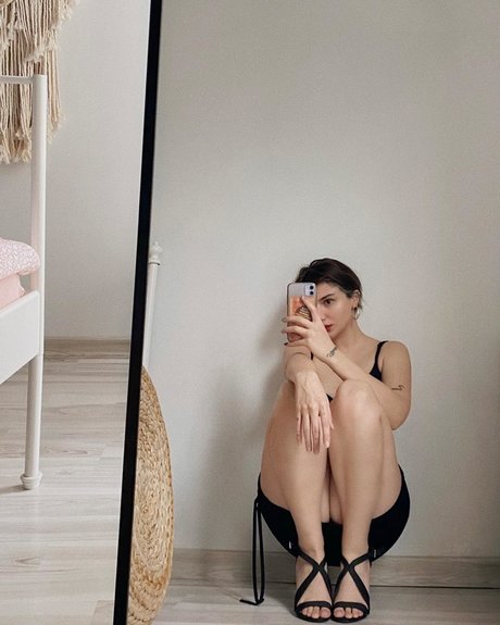 Buse yilmaz model nudes pic