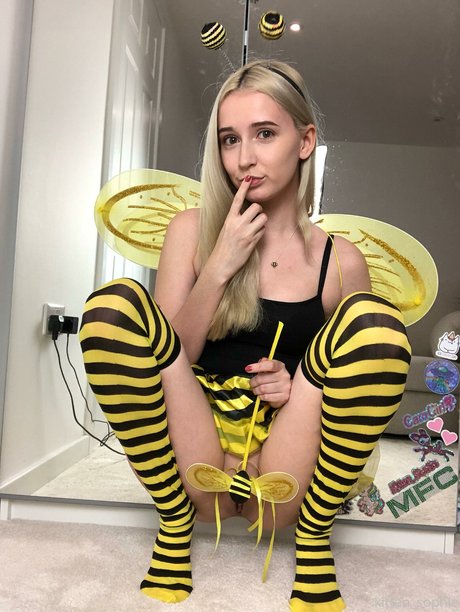 squat onlyfans nude photo