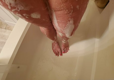 sweetfeet2187 art model archive