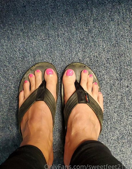 sweetfeet2187 erotic pornstar pics