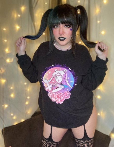 Gummyghostgirl model pretty galleries