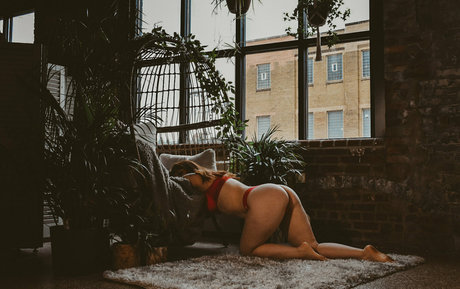 imhayliexo art actress photo