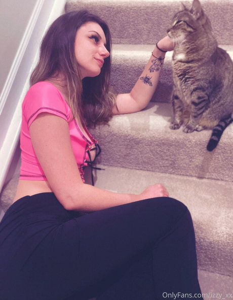 Izzy xx model porn pic