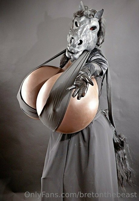 mature big tits onlyfans sexy pic