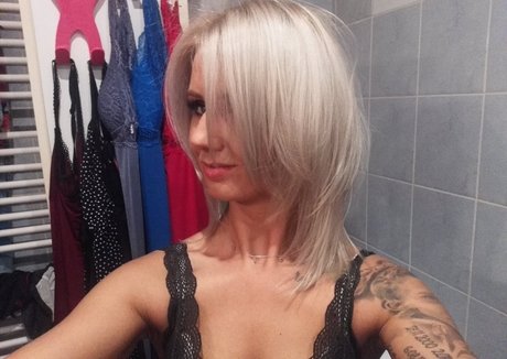 guy onlyfans sexy naked img