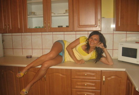 skinny milf onlyfans pornographic gallery