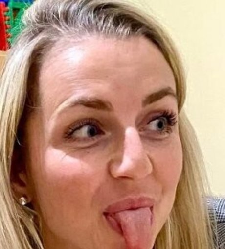 two onlyfans beautiful image