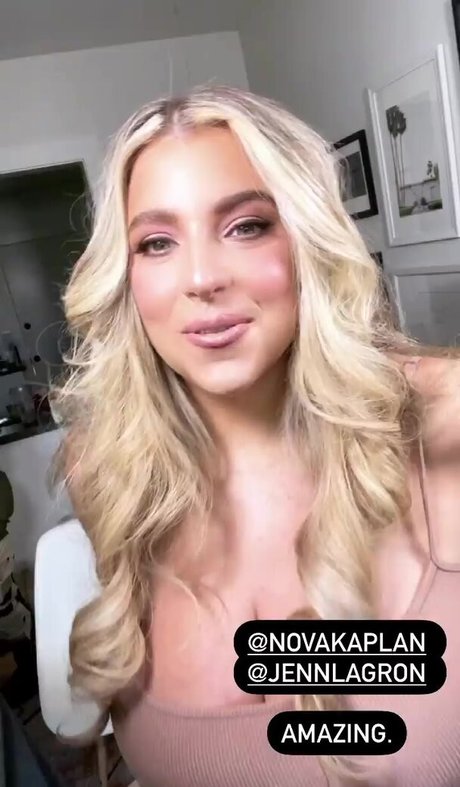 mirror selfie onlyfans hot xxx pics