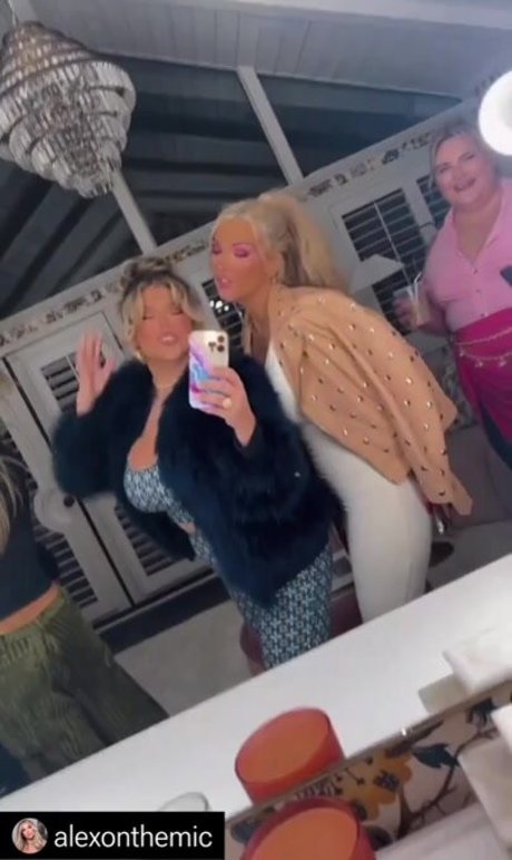 mom fuck onlyfans hot naked images