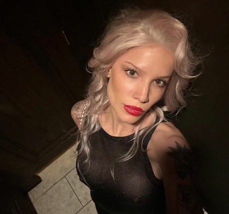 Halsey sexy pornstar image