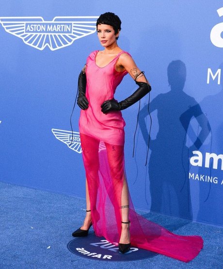 Halsey pornstar nudes galleries