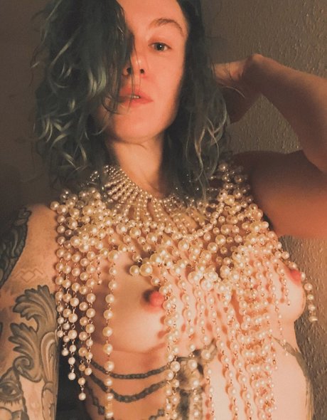 striptease onlyfans exclusive image