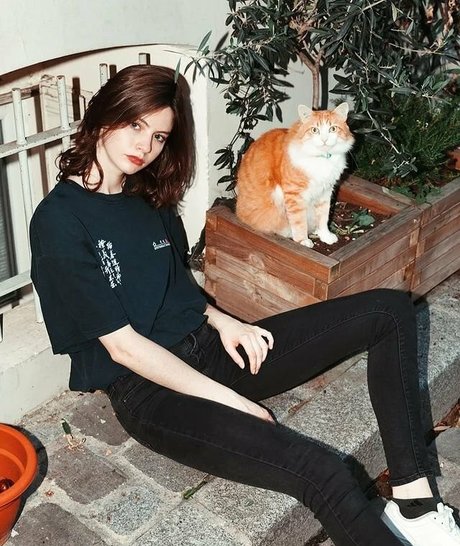 Jordan McEwen pornstar beautiful img