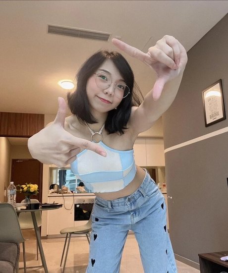 goth threesome onlyfans free galleries