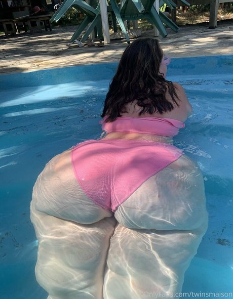 twinsmaison pornstar sexy image