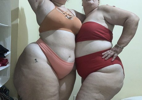 twinsmaison hot pornstar photos