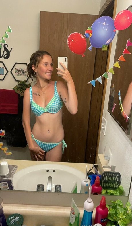 lili blossom model sex pic