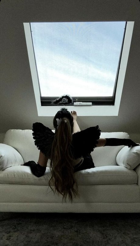 thick girls onlyfans naked image