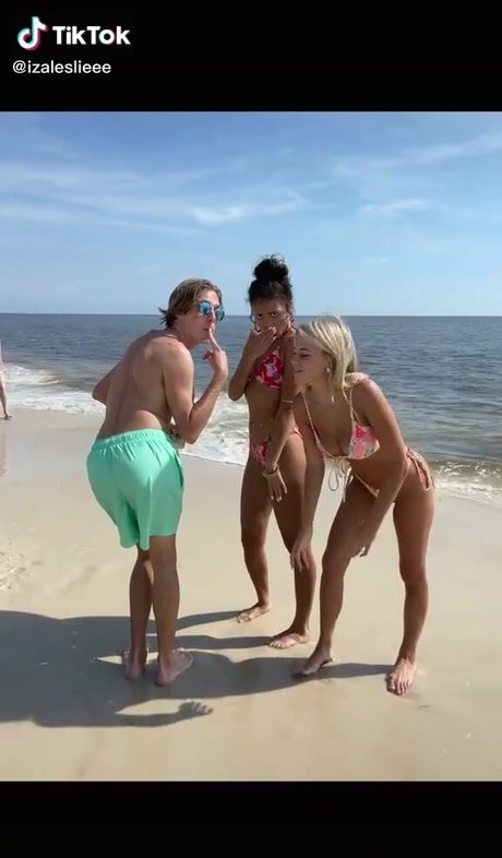 Iza Leslie pornstar sex picture