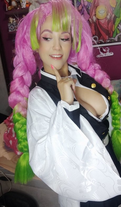 Renata Melo nude actress archive