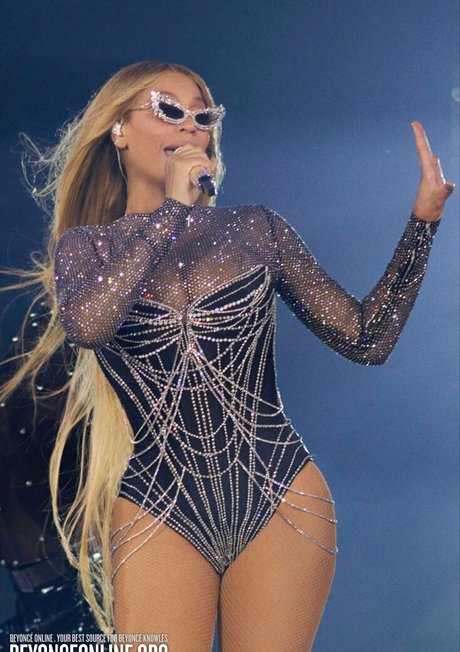 asian couple onlyfans art nude photos