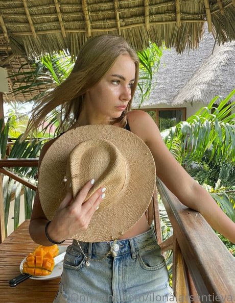 Ilona Arsentieva pornstar img