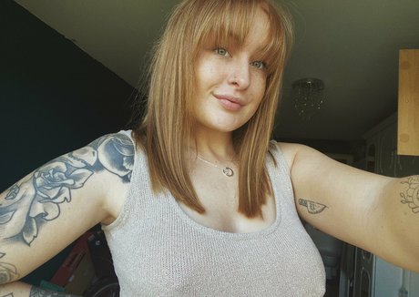 LittleRed x model hd photo