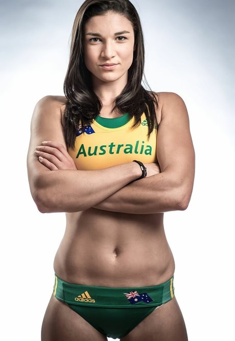Michelle Jenneke nude pornstar gallery